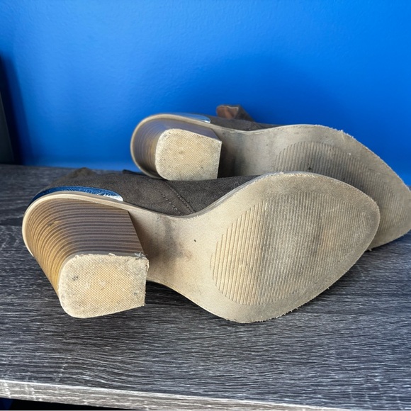 {Charlotte Russe} Deep V ankle boots brown silver detail 713622 women's size 8.5 - Picture 5 of 8